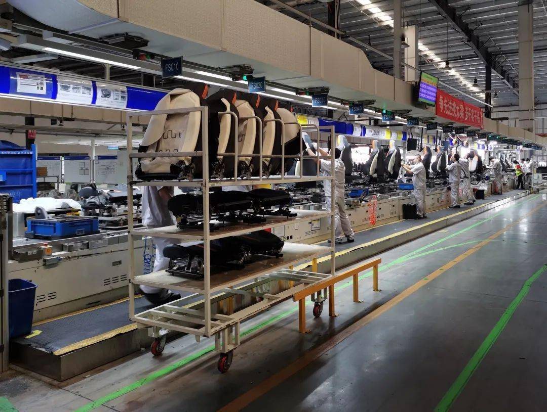 綠色鴻泰進行時 | 東風(fēng)延鋒汽車座椅智能工廠實現(xiàn)逆周期增長